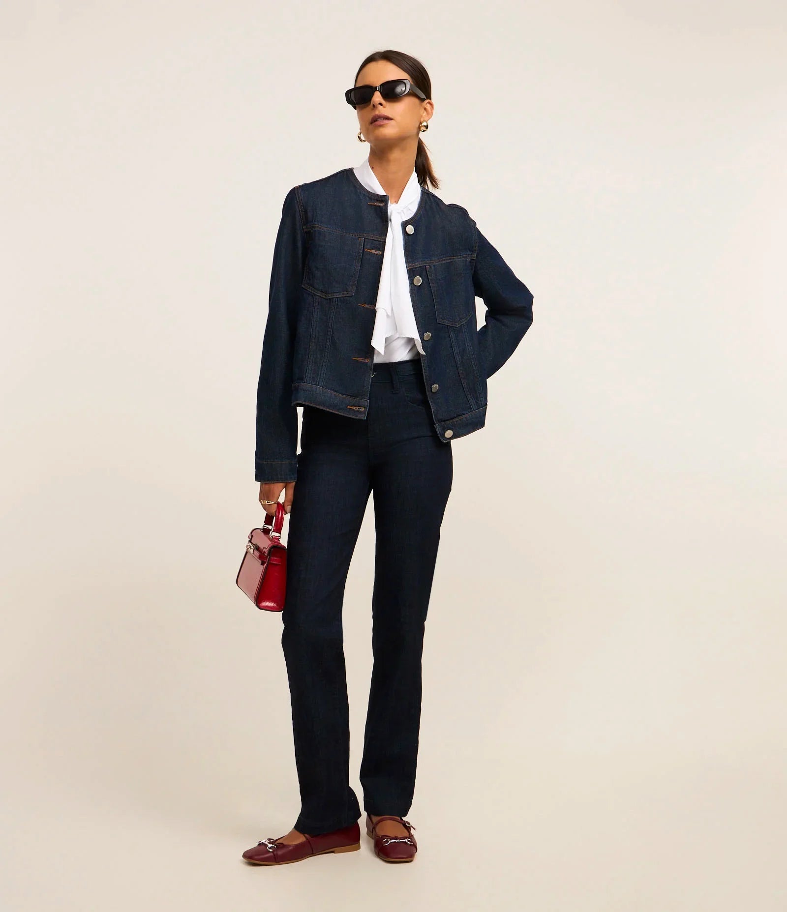 Calça Reta em Jeans com Fivela Lateral Azul