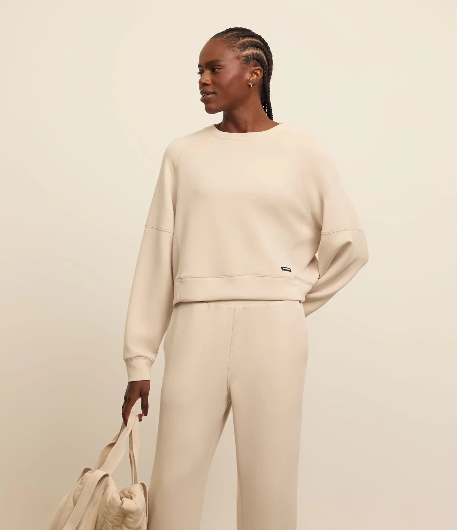 Blusão Moletom Esportivo em Microfibra com Recortes Off White